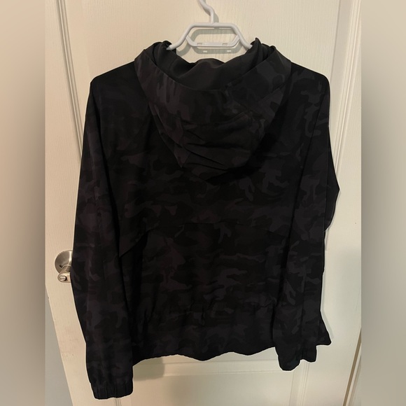 Lululemon Pack it Up Jacket ✨ - Picture 6 of 7